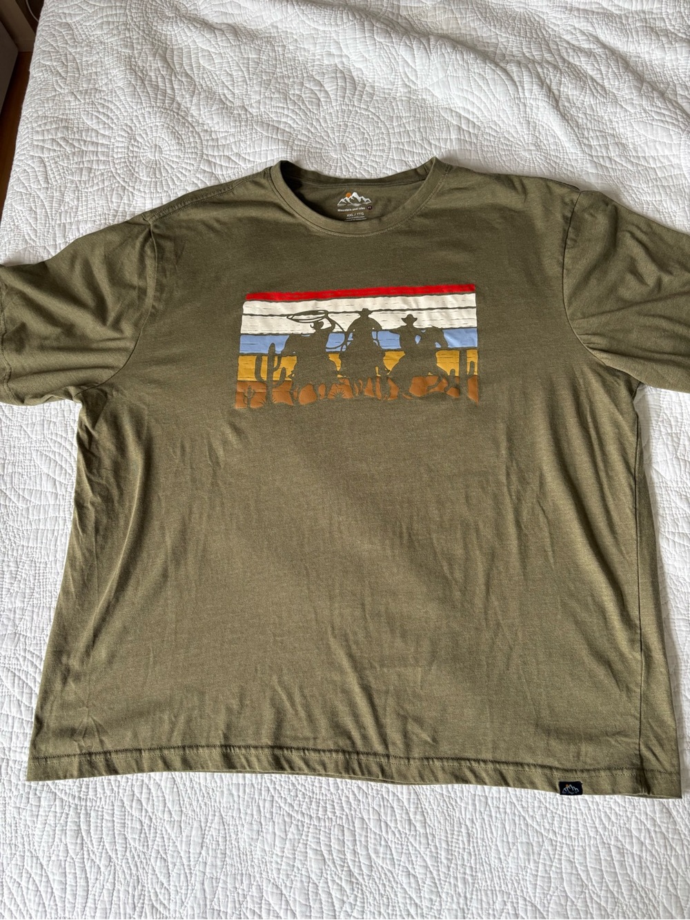 Men's Mountain and Isles t-shirt